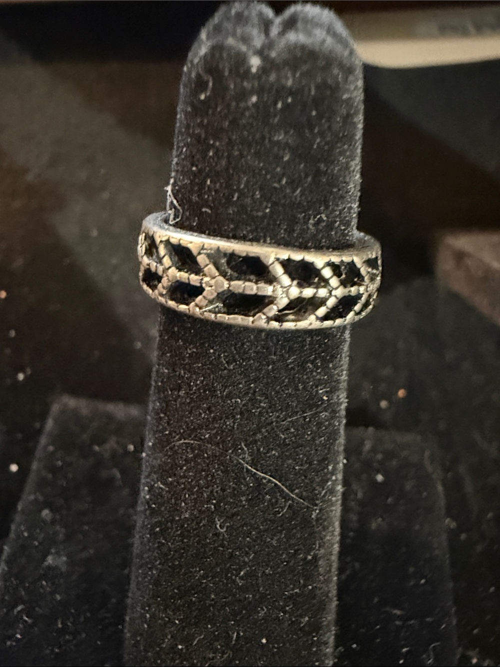 Silver-Tone Black Inlay Pattern Ring